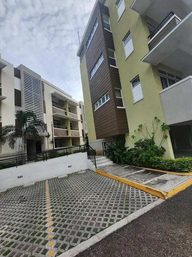Cozy One Bedroom At Perkins Kingston 0*,