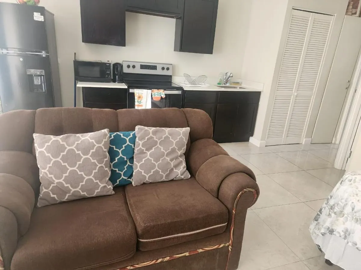 Apartment Cozy One Bedroom At Perkins Kingston