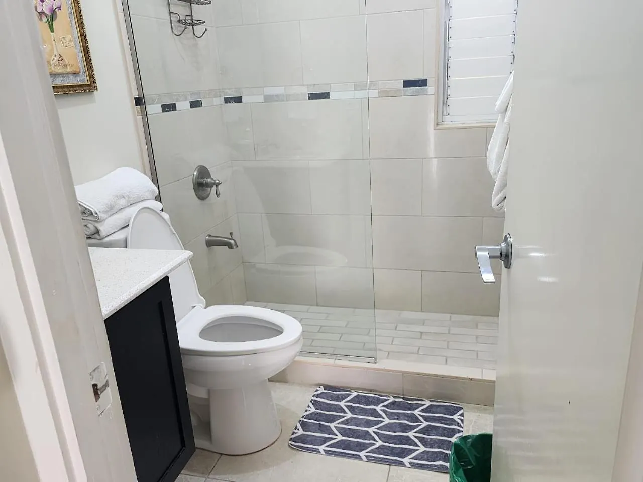 Cozy One Bedroom At Perkins Kingston Apartment